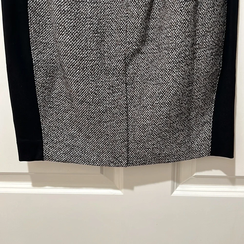Matching Set: Skirt (Blazer listed separately) - Picture 6 of 9